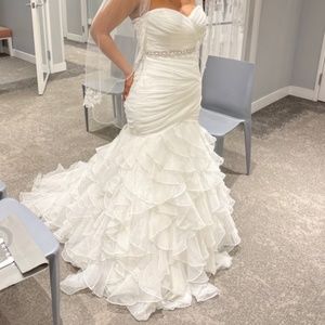 Wedding Dress w/ All Accessories
